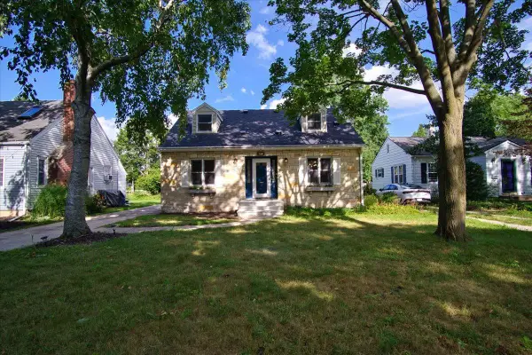 238 Kensington Drive, Madison, WI 53704