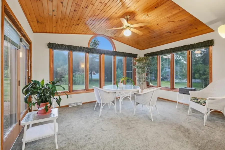 14 W Newhaven Circle, Madison, WI 53717 - #2
