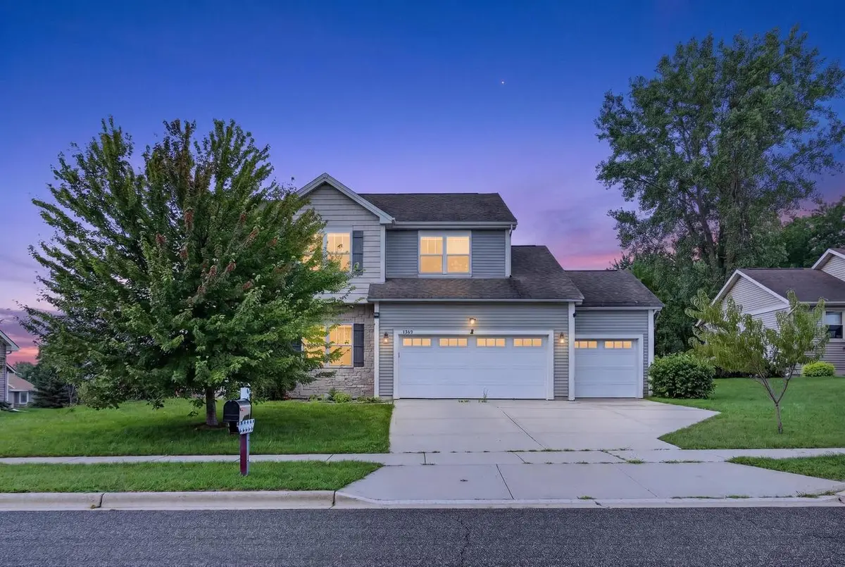 1369 Heritage Lane, Sun Prairie, WI 53590 - #1