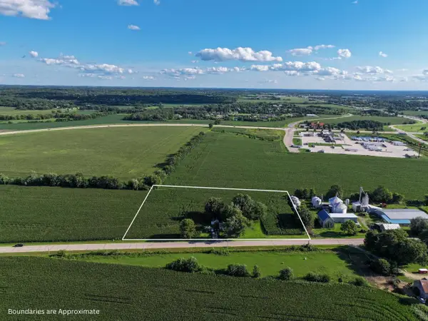 2724 E Stateline Road, Beloit, WI 53511