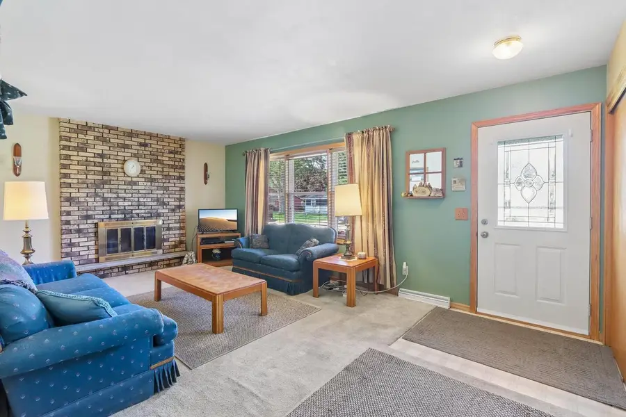 307 Meadowlark Circle, Deerfield, WI 53531 - #2