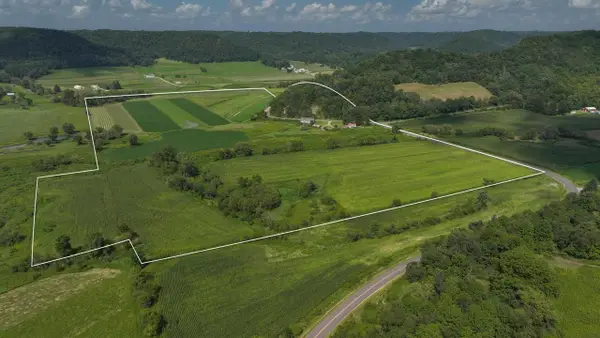 E5306 County Rd P, Coon Valley, WI 54623