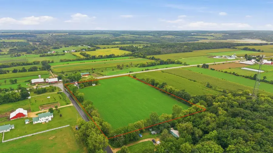 N1911 Hilltop Road, Markesan, WI 53946 - #2
