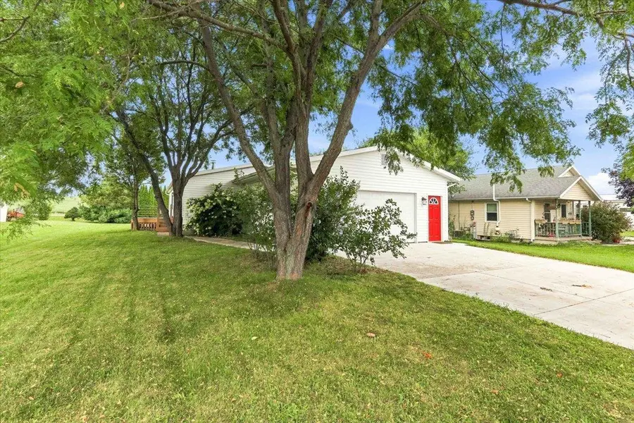 430 Red Spruce Avenue, Baraboo, WI 53913 - #3