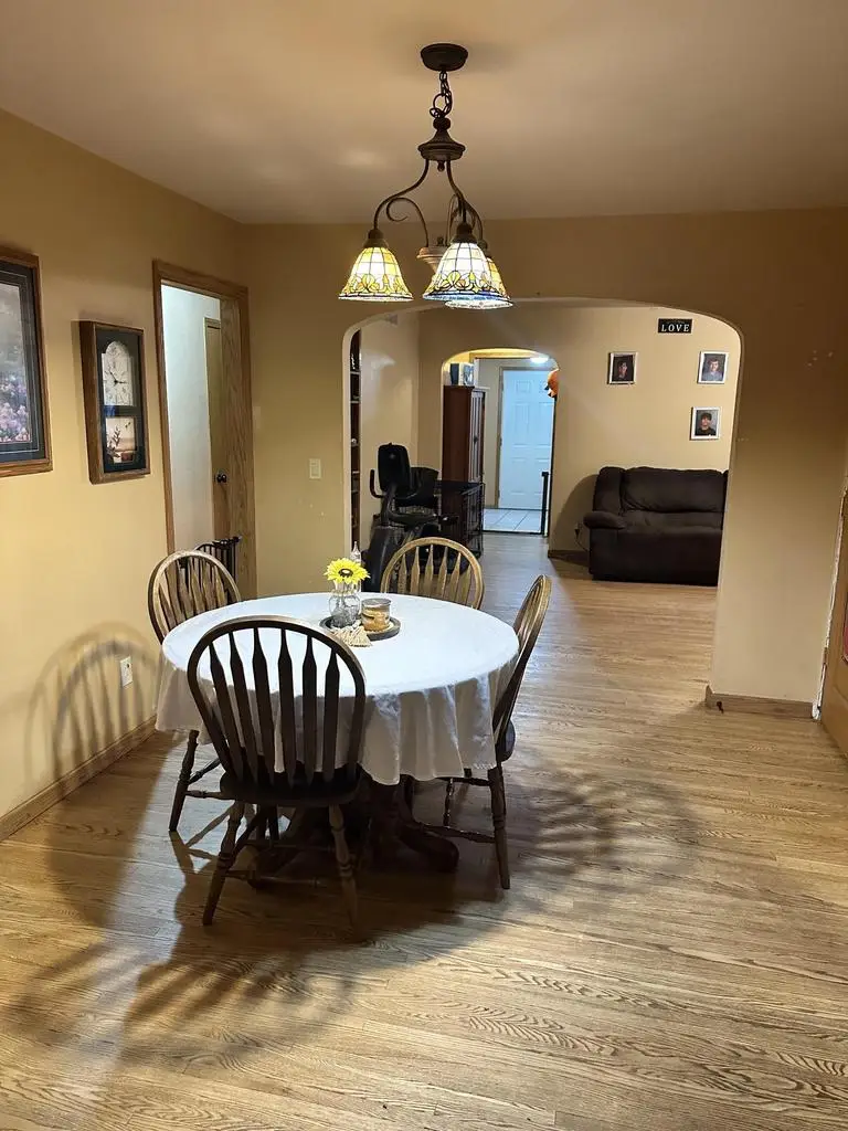 112 W Bluff Street, Cassville, WI 53806 - #3