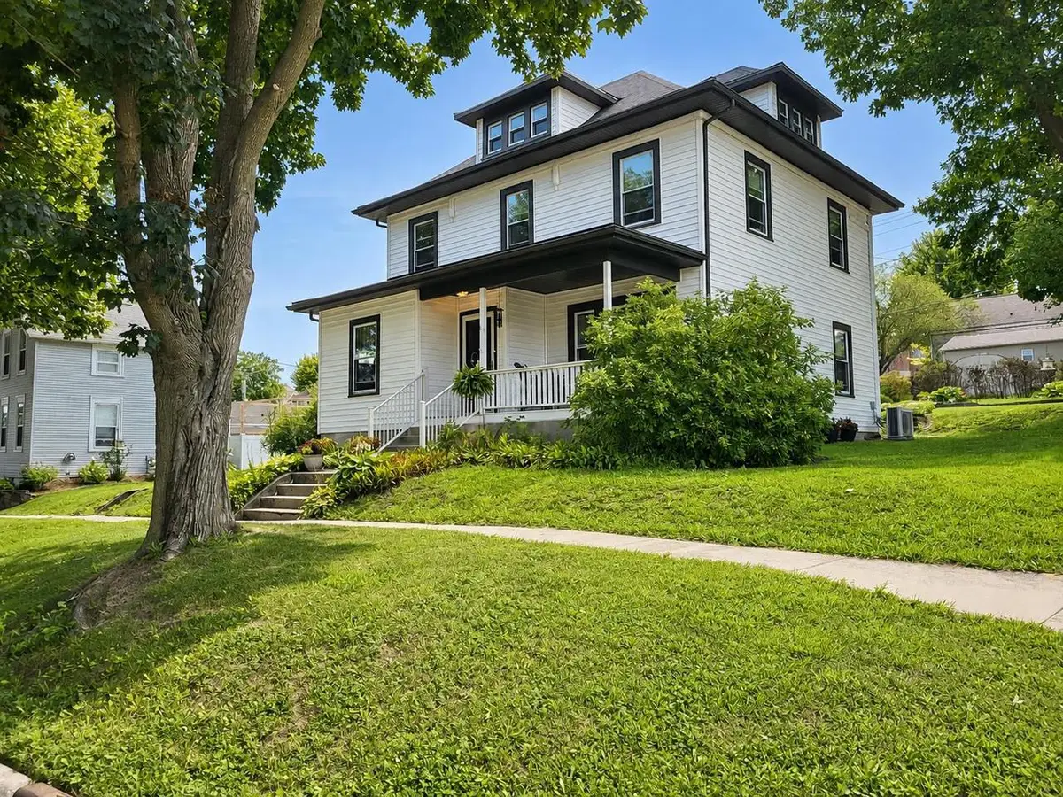 419 5th Avenue, New Glarus, WI 53574 - #1