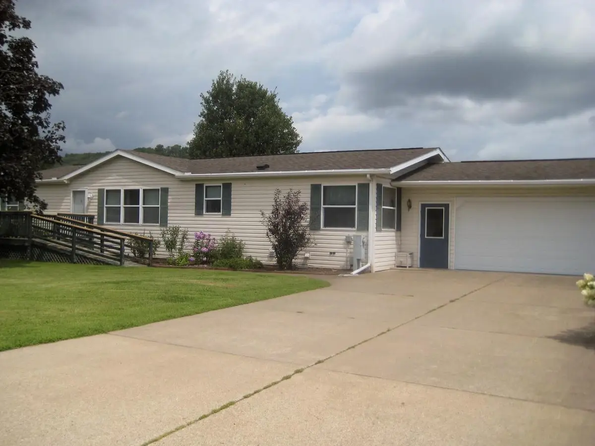 37176 Seymour Drive, Prairie Du Chien, WI 53821 - #1