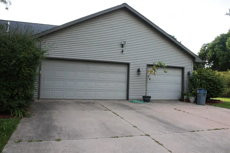 2071 Yahara Drive, Stoughton, WI 53589 - #3