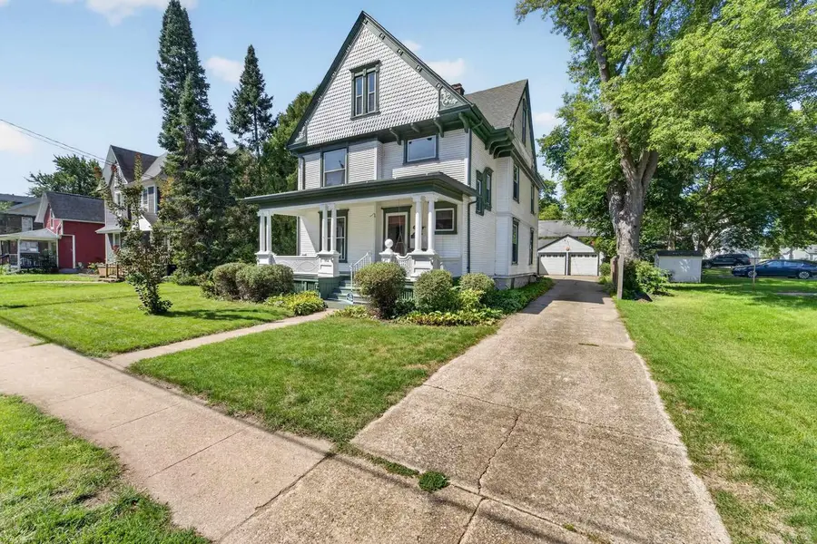 954 Bluff Street, Beloit, WI 53511 - #2