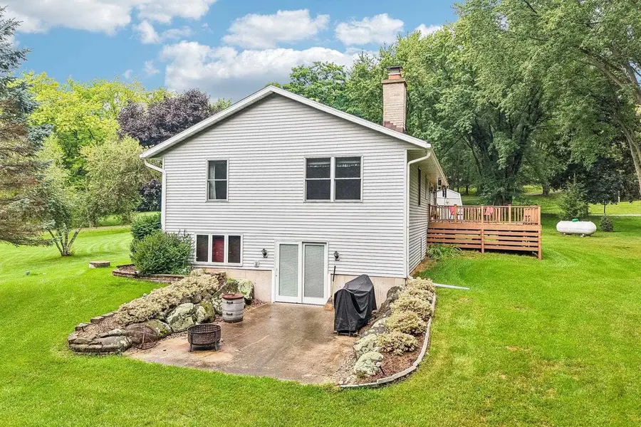 W7096 N Oak Ridge Court, Poynette, WI 53955 - #3
