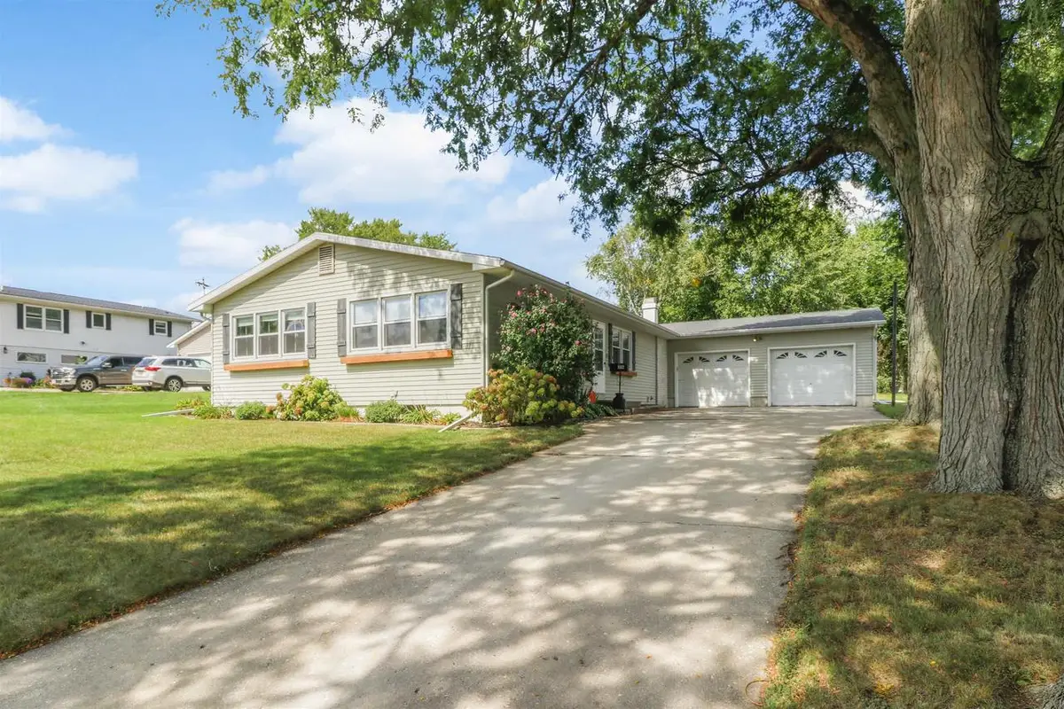 316 South Avenue, Edgerton, WI 53534 - #1