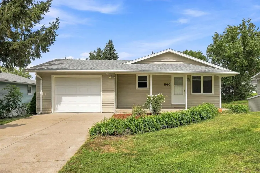 840 Jewett Street, Platteville, WI 53818 - #2
