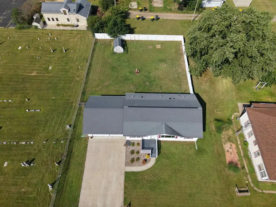 603 N Wacouta Avenue, Prairie Du Chien, WI 53821 - #3