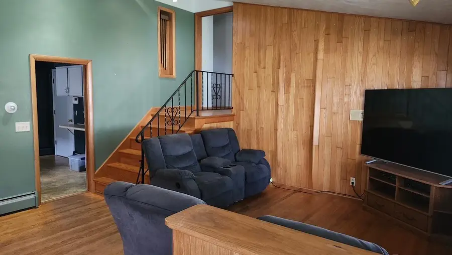 549 N Grant Avenue, Janesville, WI 53548 - #3