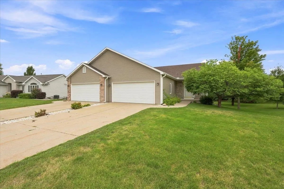 844 Dunn Avenue, Oregon, WI 53575 - #1