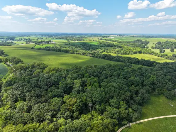 8.25 M/L Acres Spring Valley Road, Highland, WI 53543