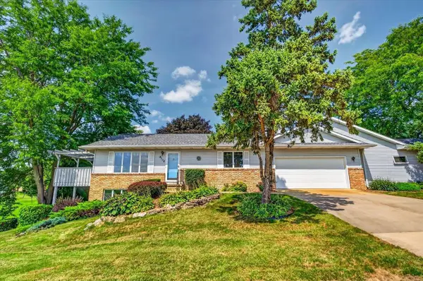 6112 Woodland Drive #1, Waunakee, WI 53597