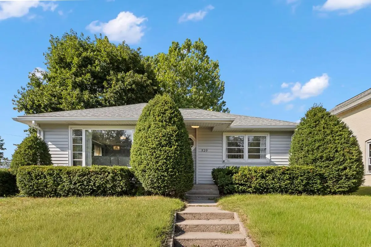529 W Cook Street, Portage, WI 53901 - #1