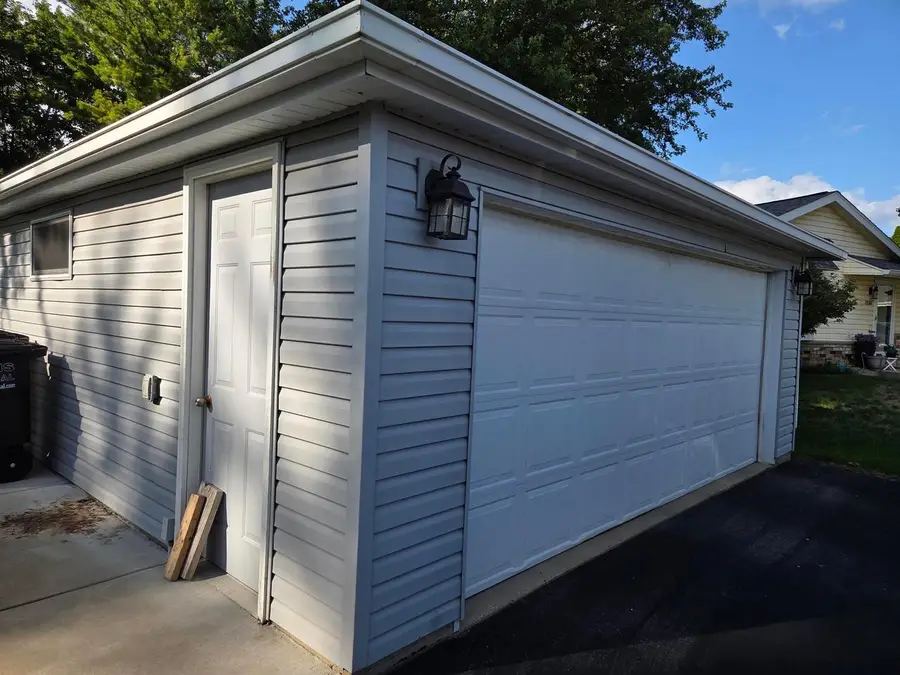 1544 Riverdale Drive, Oconomowoc, WI 53066 - #3