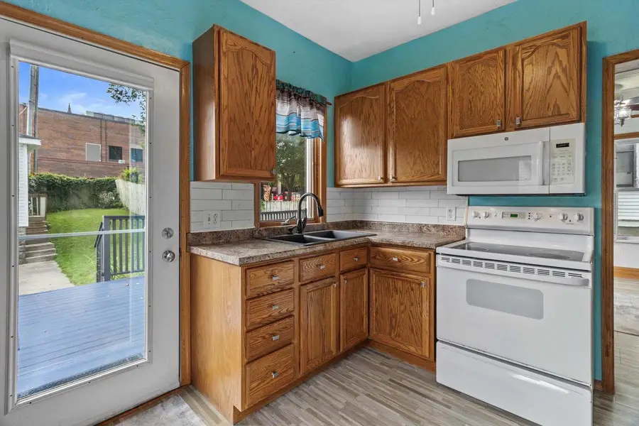 112 W Howard Street, Portage, WI 53901 - #2