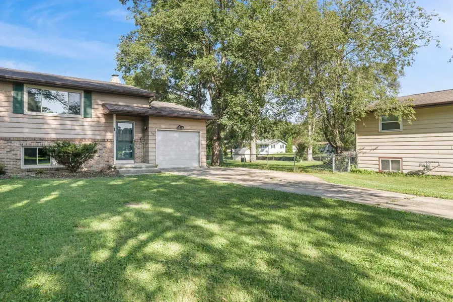 718 Bickley Court, Stoughton, WI 53589 - #2
