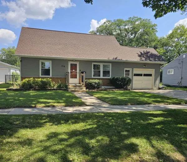 716 N Arch Street, Janesville, WI 53548