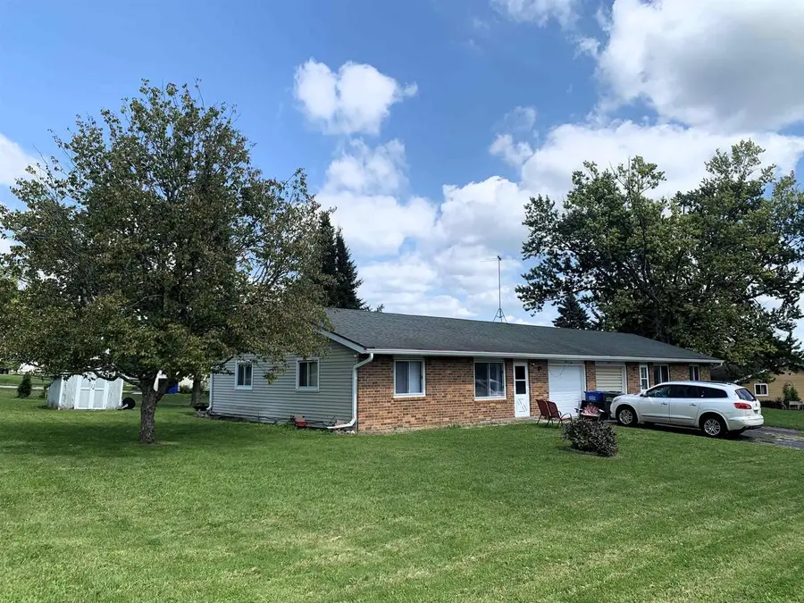100-102 Hillside Lane, Columbus, WI 53925 - #2