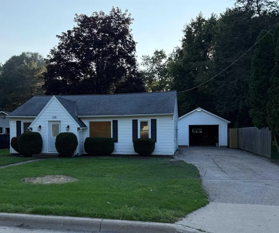 228 N George Street, Whitewater, WI 53190 - #2