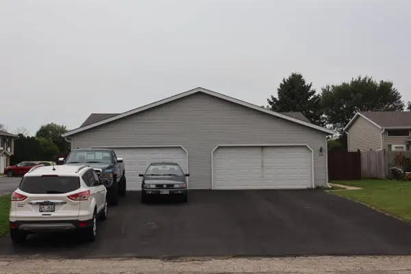 200 - 202 Eilbes Avenue, Beaver Dam, WI 53916