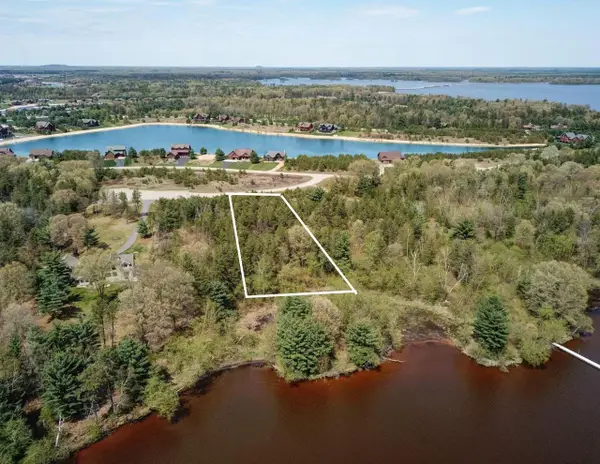 W5533 Windover Court, New Lisbon, WI 53950