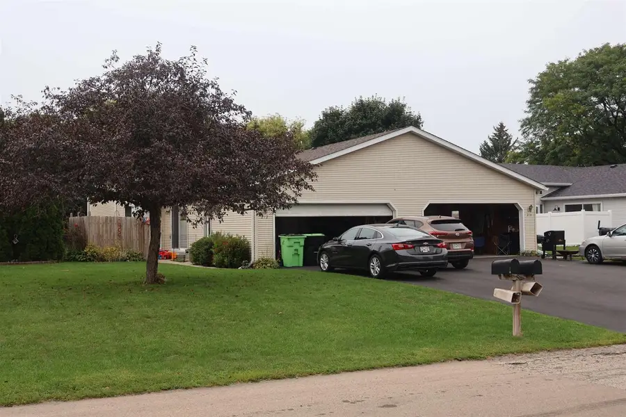 212 - 214 Eilbes Avenue, Beaver Dam, WI 53916 - #3