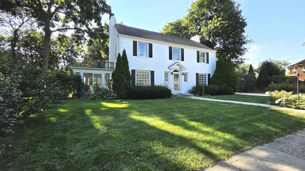 22 S Garfield Avenue, Janesville, WI 53545 - #1