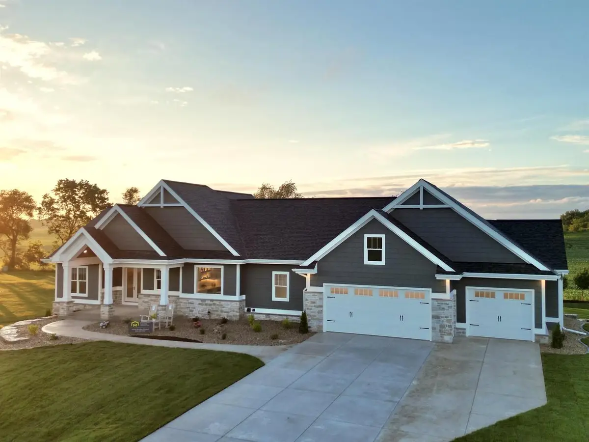 3306 Colton Way, Sun Prairie, WI 53590 - #1