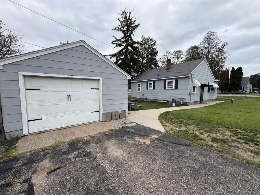 4730 S 10th Street, Grand Rapids, WI 54457 - #2