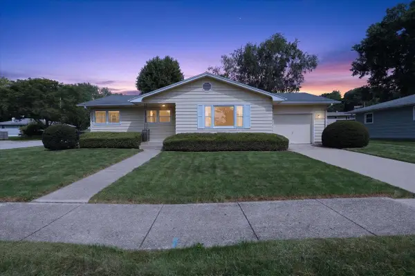 2016 Moreland Drive, Janesville, WI 53548