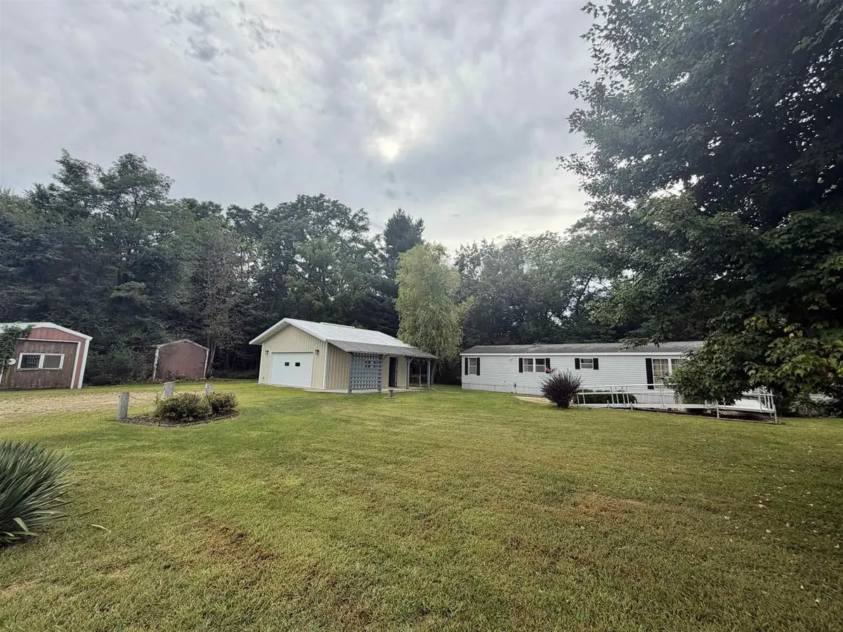 33302 Oak Street, Lone Rock, WI 53556 - #1