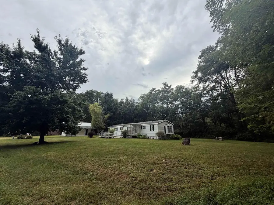 33302 Oak Street, Lone Rock, WI 53556 - #2