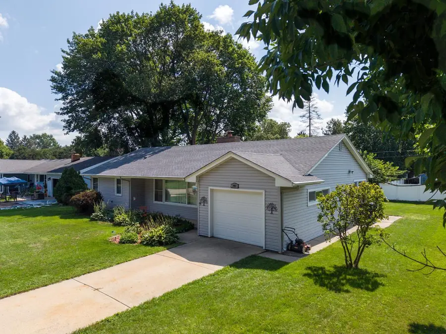 2003 Woodruff Boulevard, Janesville, WI 53546 - #2