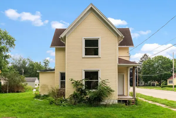 1433 Gartland Avenue, Janesville, WI 53548