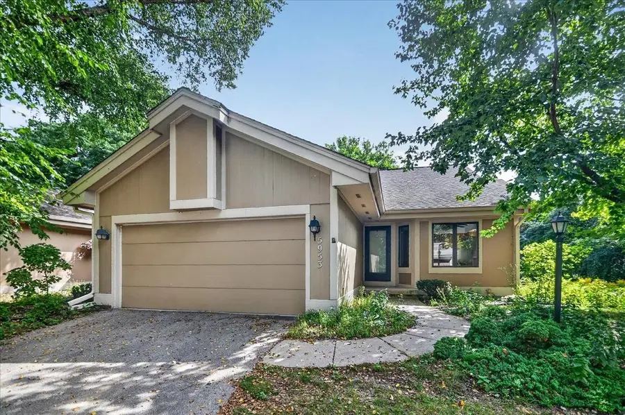 5953 Woodcreek Lane #5953, Middleton, WI 53562 - #2