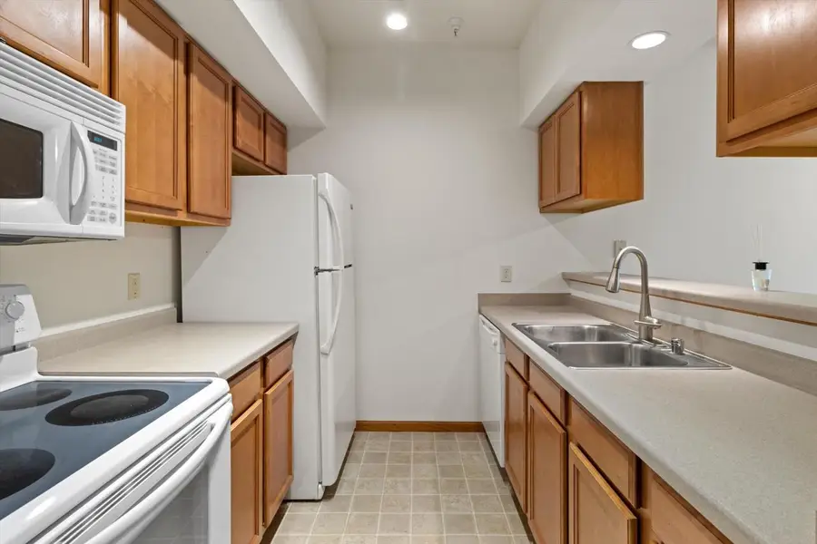 2814 Pleasant View Road #202, Middleton, WI 53562 - #3