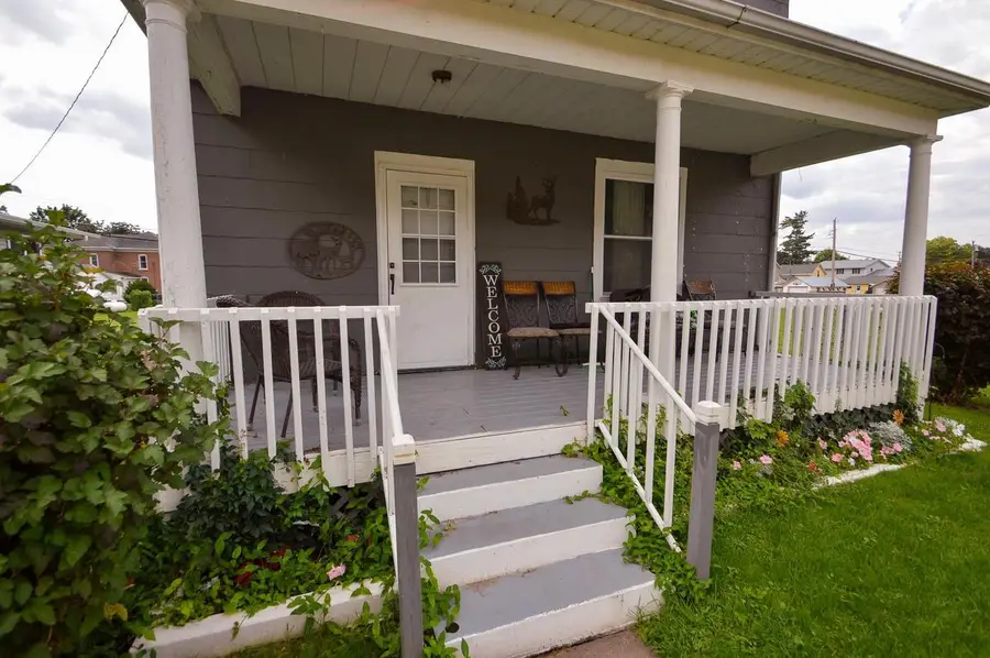 610 E Dewey Street, Cassville, WI 53806 - #2