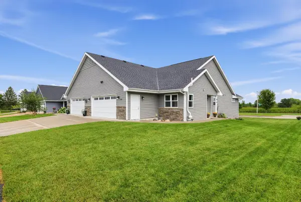 450 Ithaca Court, Oregon, WI 53575