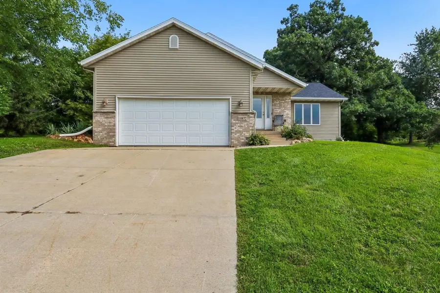 10872 Blue Mountain Avenue, Blue Mounds, WI 53517 - #3