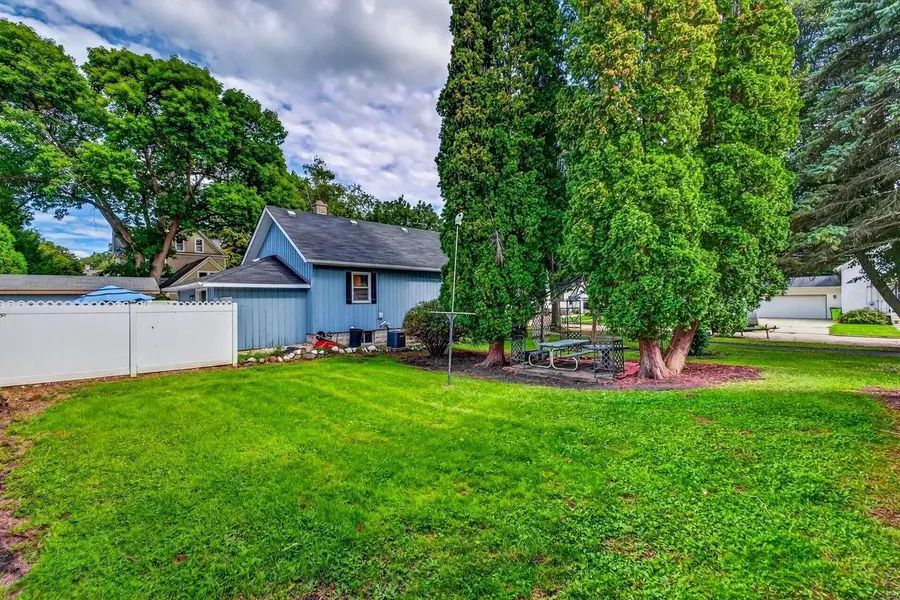 352 S BIRDSEY Street, Columbus, WI 53925 - #3