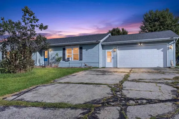 W757 Riverview Drive, Fall River, WI 53932