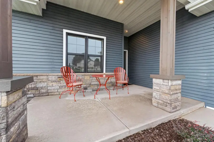 29 S Windmill Ridge Road, Evansville, WI 53536 - #3