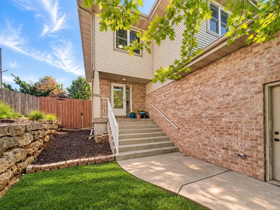 1033 Vista Ridge Drive, Mount Horeb, WI 53572 - #2