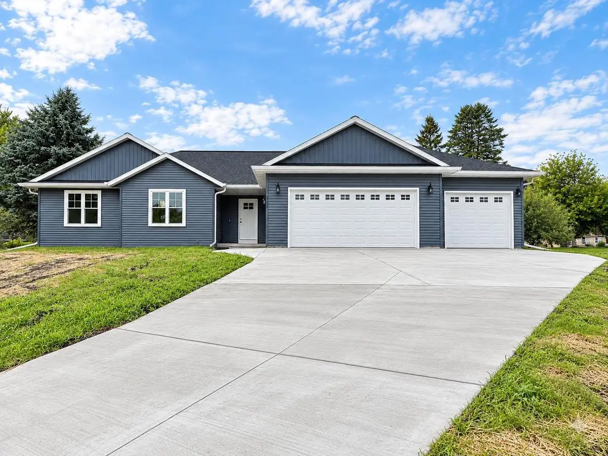 312 Village Lane, Ripon, WI 54971 - #1