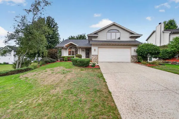5904 Red Oak Trail, Mcfarland, WI 53558